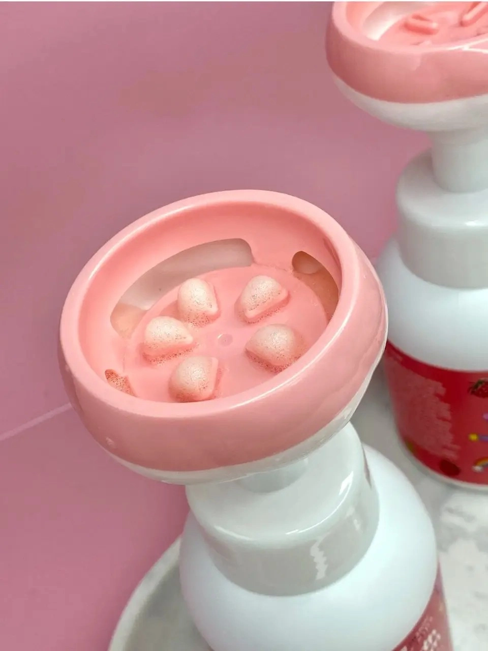 Мус-піна для душу та рук з ароматом малини "Квітка" - HiSkin Bath Foam Scent Raspberry Colorful Shape, 300 мл - фото N3