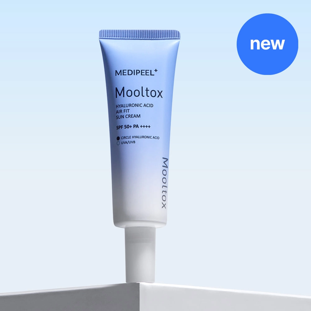 Сонцезахисний зволожуючий крем для обличчя - Medi peel Hyaluronic Acid Aqua Mooltox AIR FIT Sun Cream SPF 50+, 50 мл - фото N2