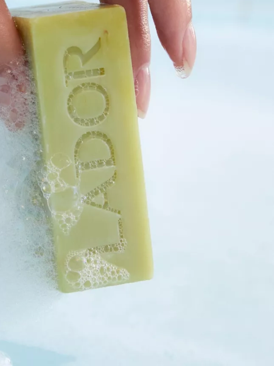 Безсиликоновий натуральний твердий шампунь - La'dor Wasabi Shampoo Bar, 115 г - фото N7