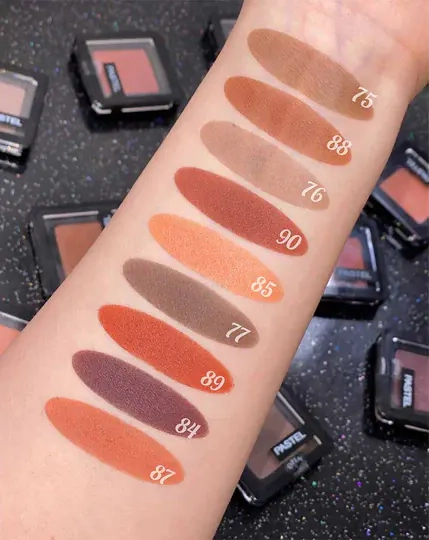Нюдові тіні для повік - Pastel Nude Single Eyeshadow, 90 - Wine (матові) - фото N2