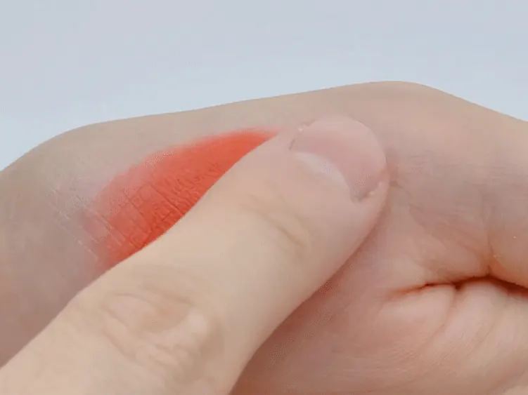 Текстура тинта для губ Carenel Ruby Airfit Velvet Tint