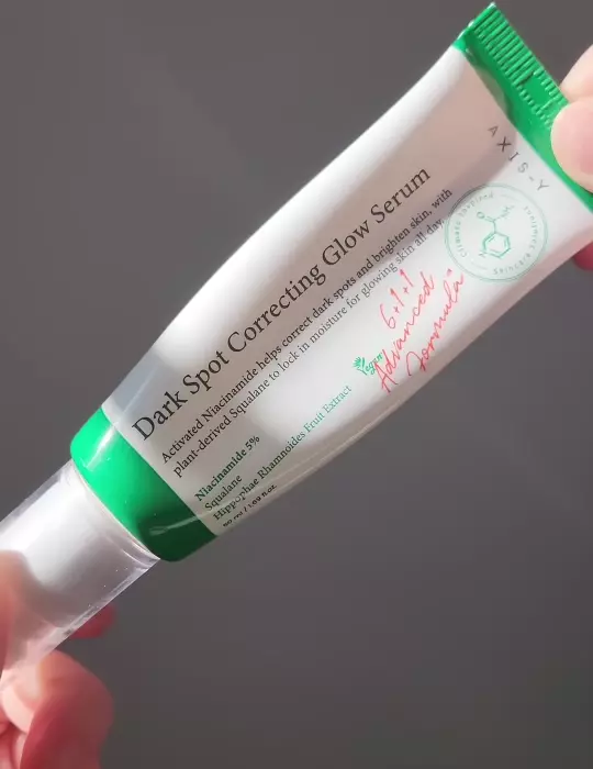 Текстура сыворотки AXIS-Y Dark Spot Correcting Glow Serum