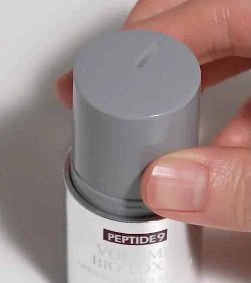 Текстура бальзаму для губ MEDI PEEL Peptide 9 Volume Bio Tox Grinding Lip and Face Ampoule Balm PRO