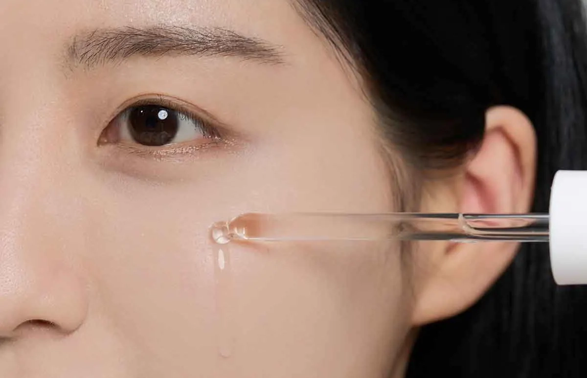 Сыворотка для проблемной кожи с центеллой и чайным деревом - SKIN1004 Madagascar Centella Tea-Trica Relief Ampoule, 2 мл - фото N4