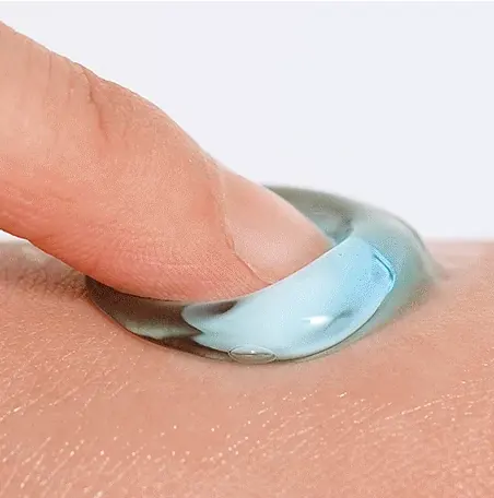 Крок 2 використання крему Medi peel Mooltox PDRN Hyal Drop Gel Cream