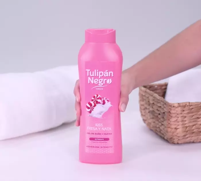 Гель для душа Клубничный крем Tulipan Negro Strawberry Cream Shower Gel