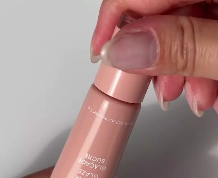 Колір тінту-сироватки Laneige Glaze Craze Tinted Lip Serum Sugar Glaze