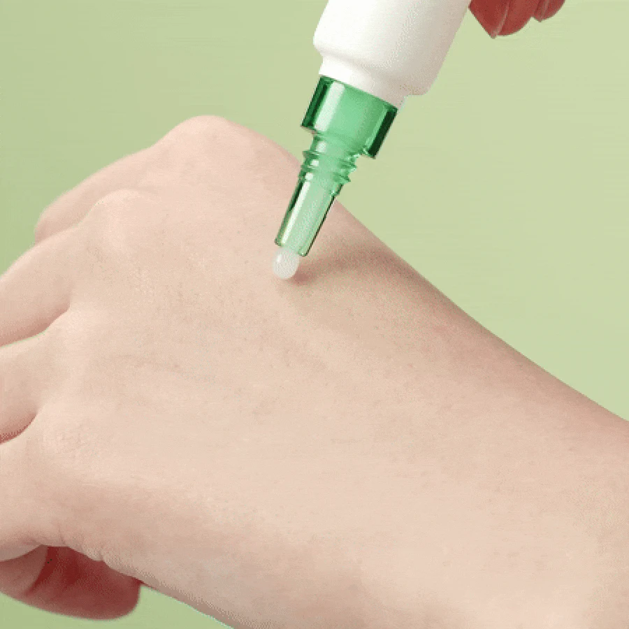 Точечный крем от прыщей SKIN1004 Madagascar Centella Tea-Trica Spot Cream