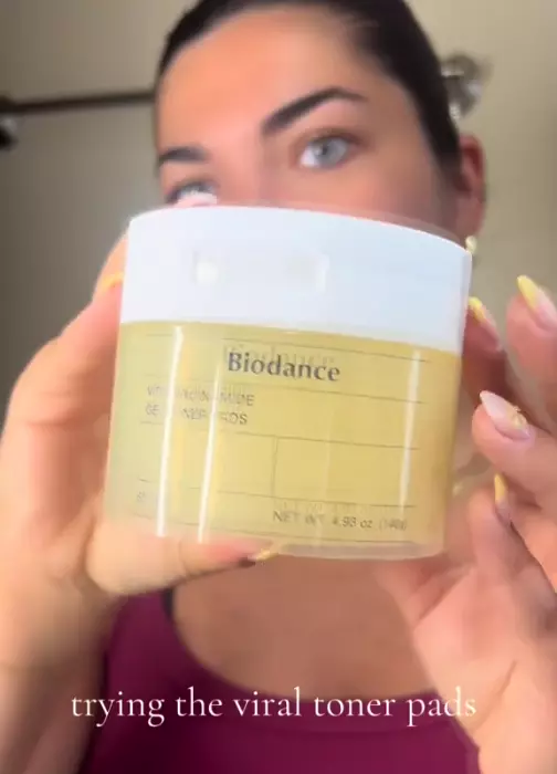 Педи для вирівнювання тону BIODANCE Vita Niacinamide Gel Toner Pads