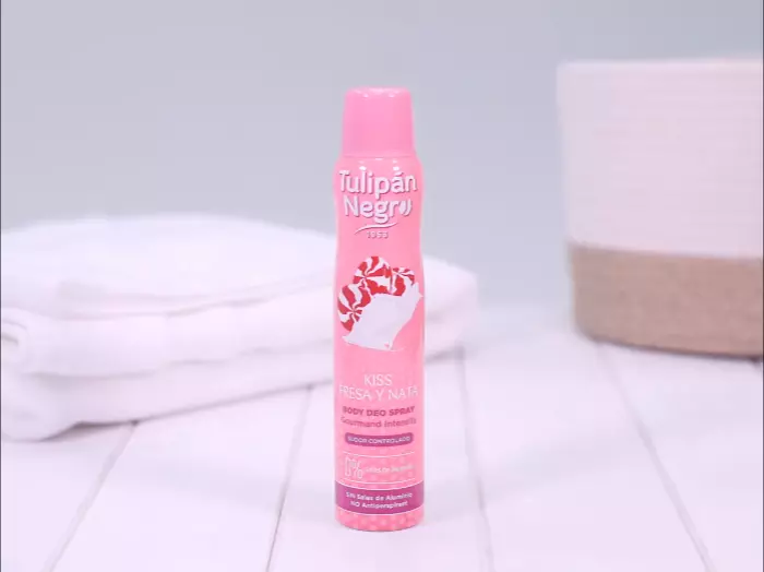 Дезодорант-спрей Tulipan Negro Strawberry Cream Body Deo Spray