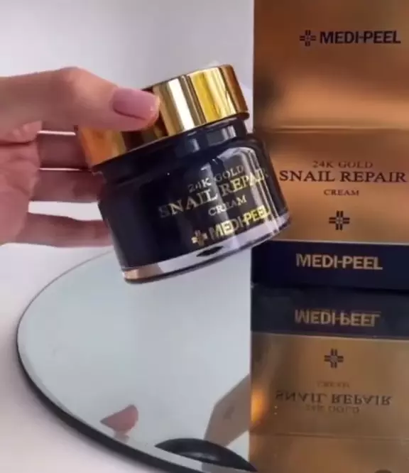 Крем з равликом і золотом Medi peel 24k Gold Snail Repair Cream