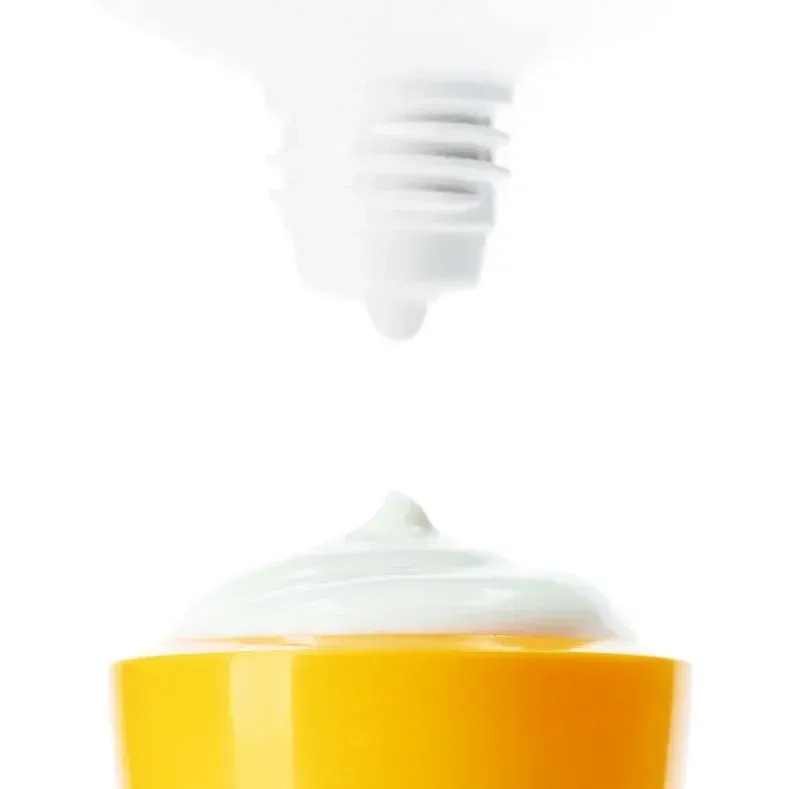 Водостійкий сонцезахисний крем - ANUA Zero-Cast Moisturizing Finish Sunscreen SPF50+ PA++++, 50 мл - фото N5