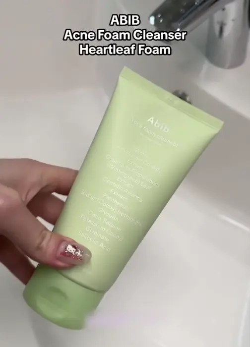 Пенка для умывания ABIB Acne Foam Cleanser Heartleaf Foam