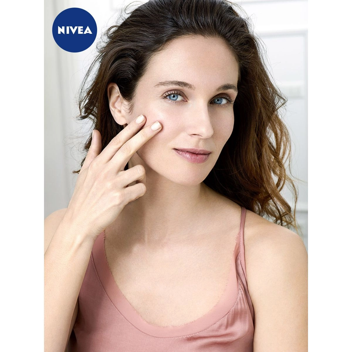 Nivea Відновлювальний нічний крем для обличчя, проти зморщок Q10 Power, 50 мл - фото N9