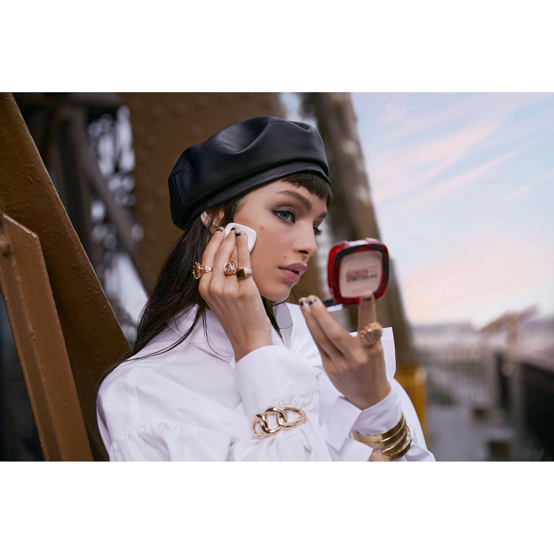 L’Oreal Paris Компактна крем-пудра для обличчя L'Oreal Paris Infaillible, 130 True Beige, 9 г - фото N6