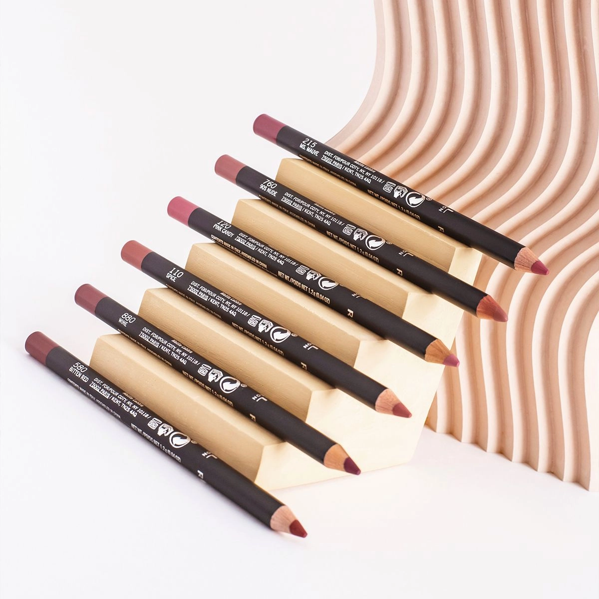 Rimmel Карандаш для губ Lip Liner Lasting Finish, 1.2 г - фото N4