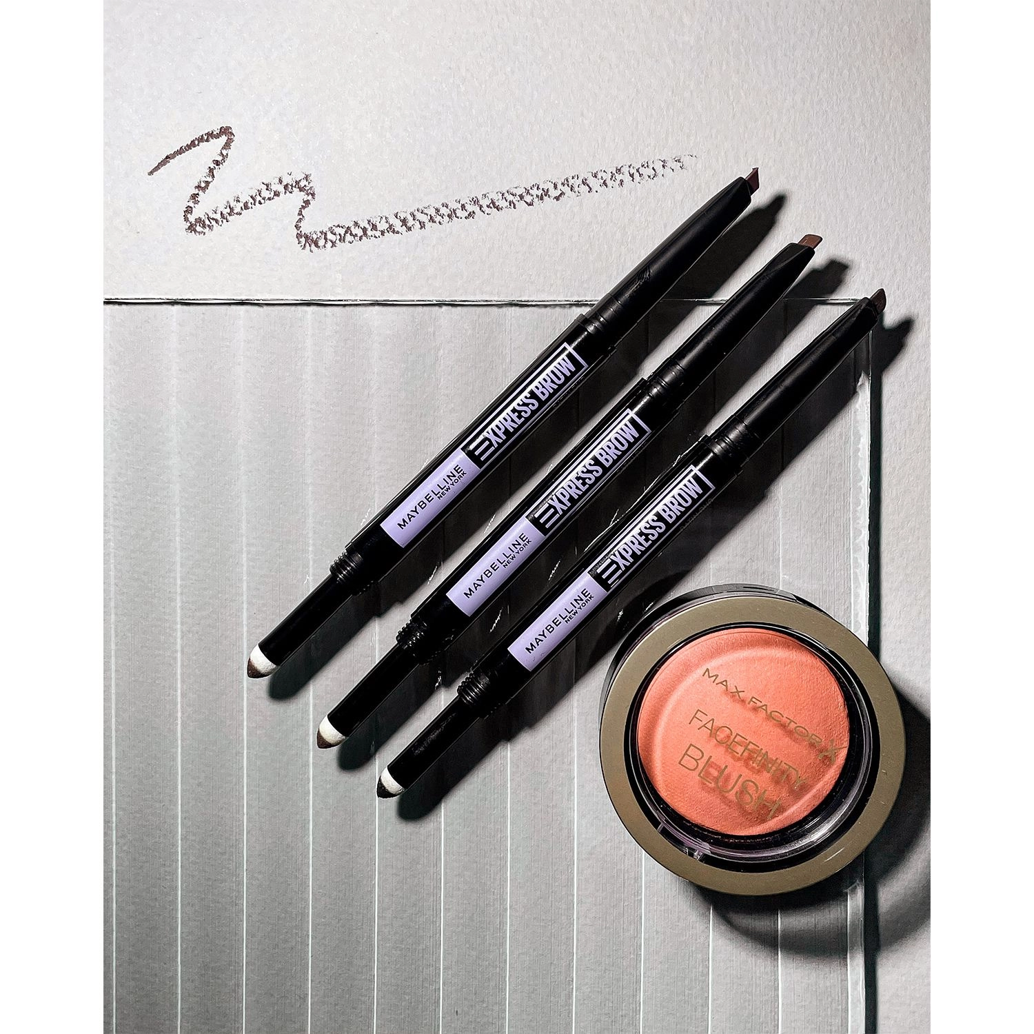 Maybelline New York Олівець-тіні для брів Express Brow Satin Duo, 0.71 г - фото N8