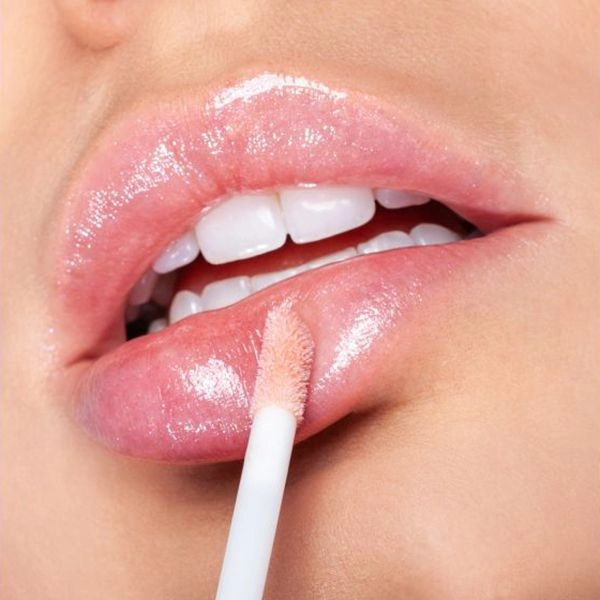 Блеск для губ с эффектом объема - Artdeco Hydra Lip Booster, 20 - Translucent Sparkling Muse - фото N3