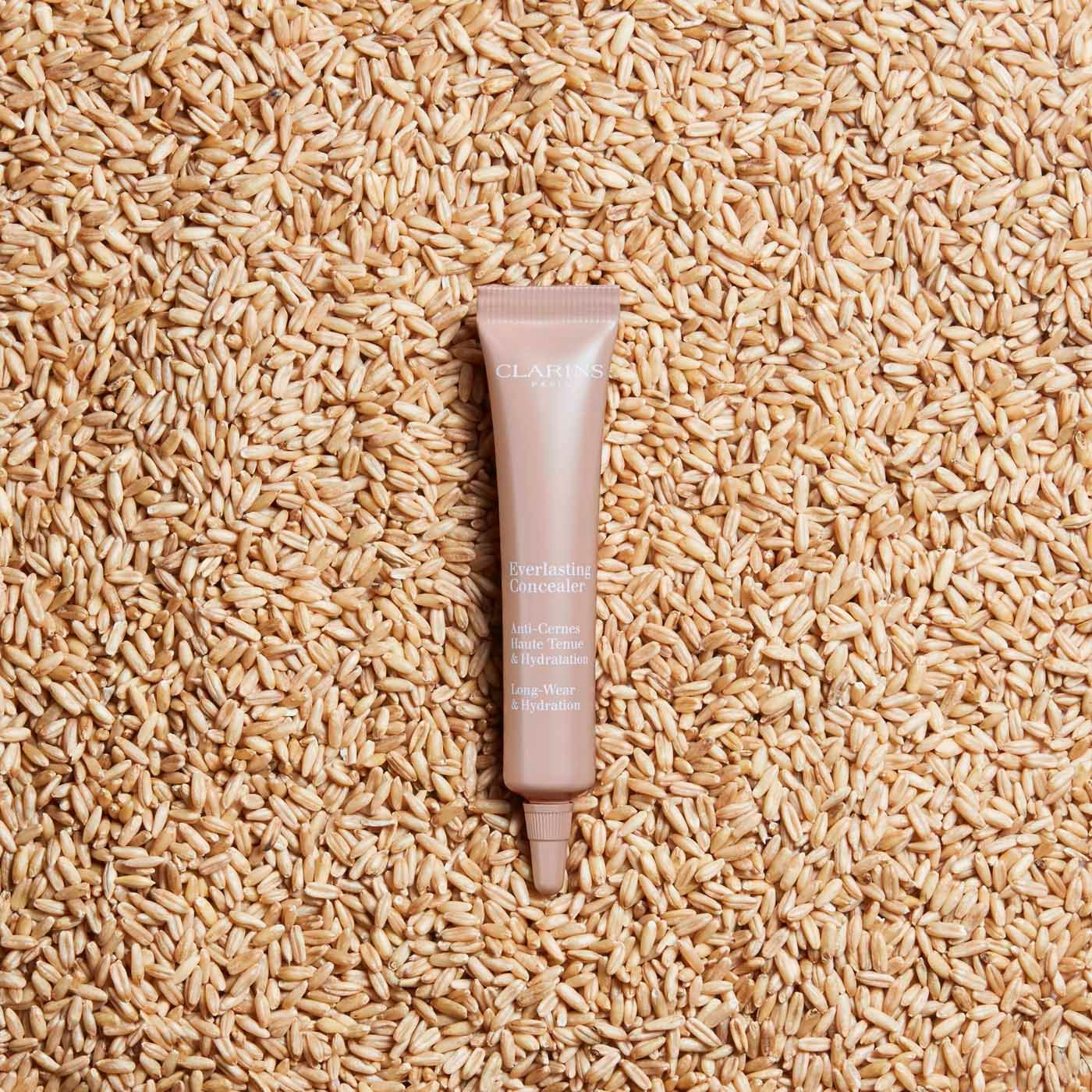 Стойкий консилер для лица - Clarins Everlasting Long-Wearing And Hydration Concealer, 02 Light Medium, 12 мл - фото N6