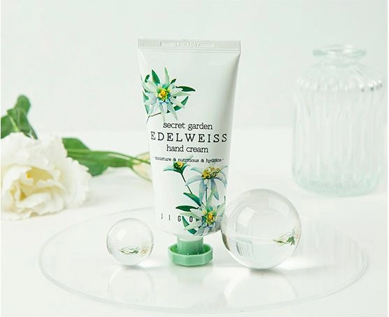 Крем для рук с эдельвейсом - Jigott Secret Garden Edelweiss Hand Cream, 100 мл - фото N3