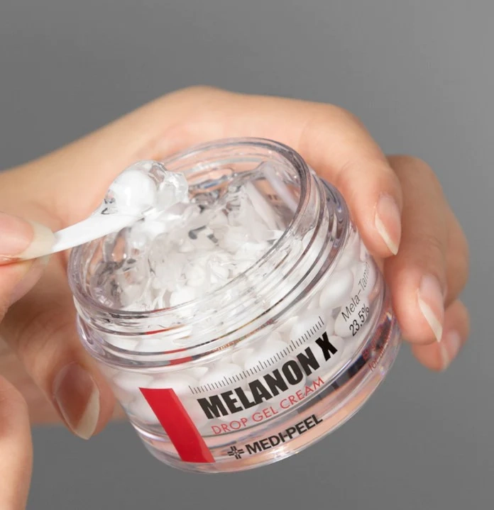 Капсульный гель-крем с ретинолом для отбеливания и против морщин - Medi peel Melanon X Drop Gel Cream, 50 мл - фото N2