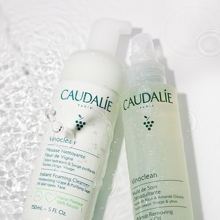 Олія для зняття макіяжу з обличчя та очей - Caudalie Vinoclean Makeup Removing Cleansing Oil, 75 мл - фото N2