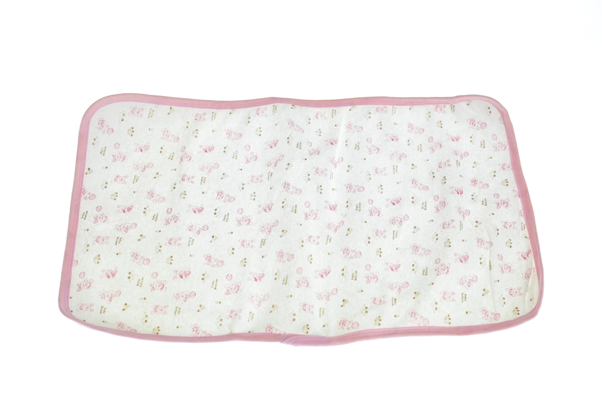 MiniPapi Пелюшка-клеєнка для дівчинки рожева Зайчик 40*60 см MiniPapi - фото N1