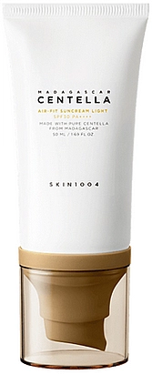 Легкий сонцезахисний крем з центеллой - SKIN1004 Madagascar Centella Air-Fit Suncream Light SPF30+ PA++++, 50ml - фото N4