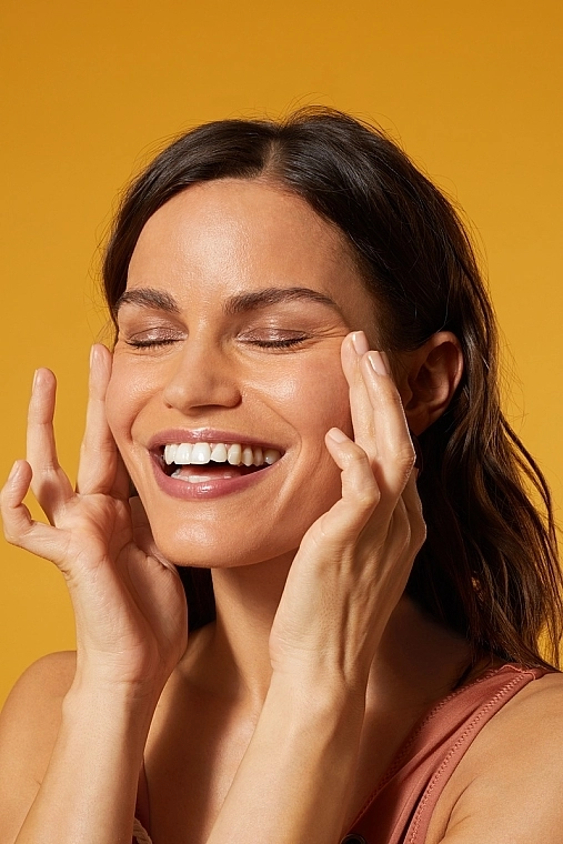 Nivea Крем для лица с матирующим эффектом SPF50 Sun UV Face Shine Control Mattifying Effect Medium Tinted Cream SPF50 - фото N6