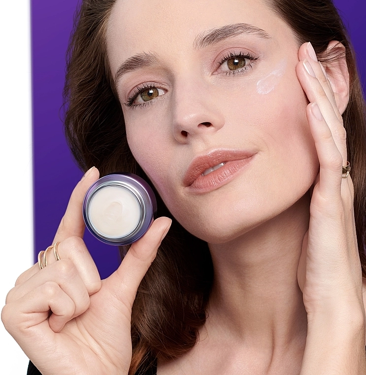 Lancome Ночной восстанавливающий антивозрастной крем для лица с эффектом лифтинга Renergie Multi-Lift Night Cream - фото N9