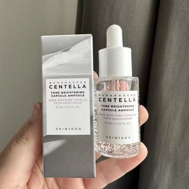 Освітлююча сироватка проти пігментації - SKIN1004 Madagascar Centella Tone Brightening Capsule Ampoule, 30 мл