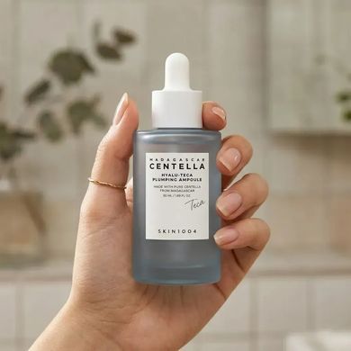 Cыворотка для сияния кожи лица - SKIN1004 Madagascar Centella Hyalu-Teca Plumping Ampoule, 50 мл