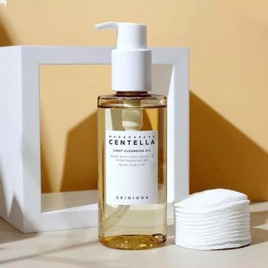 Легкое успокаивающее гидрофильное масло с центеллой - SKIN1004 Madagascar Centella Light Cleansing Oil, 200 мл
