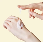 Глубоко очищающая пенка для умывания с глиной - TOCOBO Coconut Clay Cleansing Foam, 150 мл - фото N3