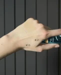 Тональный крем-стик с кисточкой - Enough Collagen 3X Moisture Stick Foundation SPF50+ PA++++, Тон 21N, 14 г - фото N4