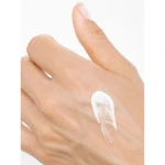 Nivea Інтенсивний зволожувальний крем Soft для обличчя, рук та тіла, з олією жожоба та вітаміном Е - фото N4