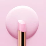 Lancome Сияющий бальзам с визуальным эффектом увеличения губ L'Absolu Mademoiselle Balm, 002 Ice Cold Pink, 3.2 г - фото N5