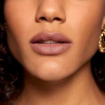 L’Oreal Paris Матовая помада для губ L'Oreal Paris Color Riche Ultra Matte Nude, 03 No Doubts, 4 г - фото N4