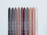 Мерехтливий олівець-підводка для очей - Holika Holika Jewel Light Skinny Eye Liner, Тон 05 Red Velvet, 0.7 г - фото N6