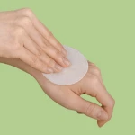 Сменные подушечки для пилинг-падов для очистки пор для чувствительной кожи с экстрактом полыни - Fraijour Original Herb Wormwood Pore Pad (REFILL), 170 мл, 60 шт - фото N4