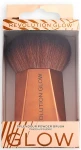 Makeup Revolution Пензель для макіяжу Glow Splendour Powder Brush - фото N2
