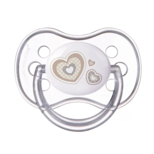 Canpol Babies Пустышка силиконовая симметричная 0-6 м Newborn baby бежевые сердца