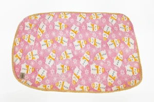 Murat Baby Клейонка-пелюшка для дівчинки рожева Сніговик 50*70 см Murat Baby
